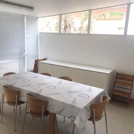 Apartment Fronte Mare Punta Braccetto